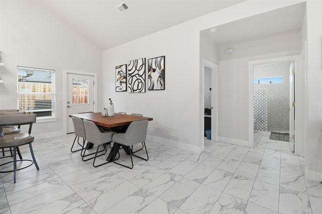 1515 Valley High LN, Granite Shoals, TX 78654