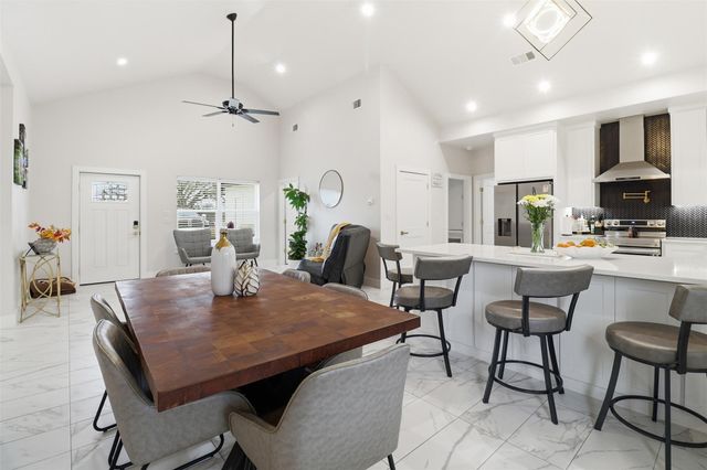 1515 Valley High LN, Granite Shoals, TX 78654