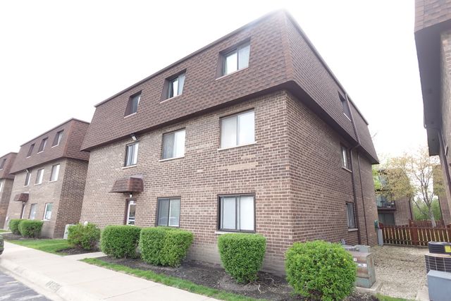 9813 Bianco Terrace A, Des Plaines, IL 60016