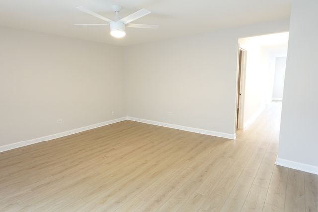 9813 Bianco Terrace A, Des Plaines, IL 60016