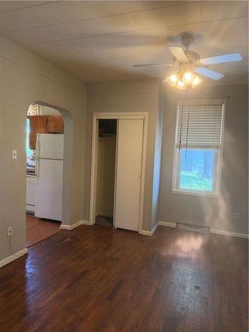 908 chestnut Street, Leavenworth, KS 66048