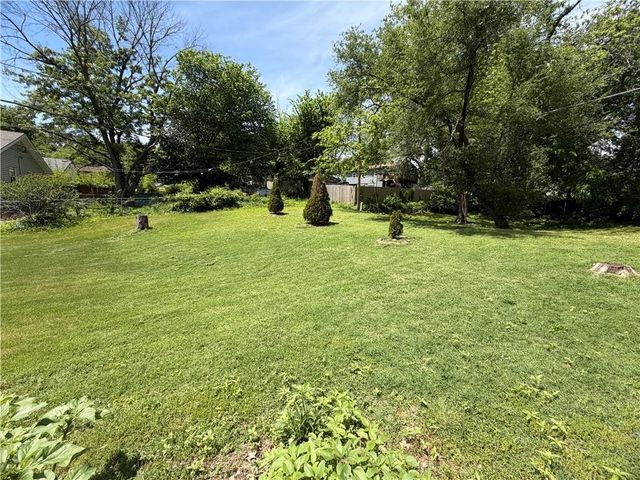908 chestnut Street, Leavenworth, KS 66048