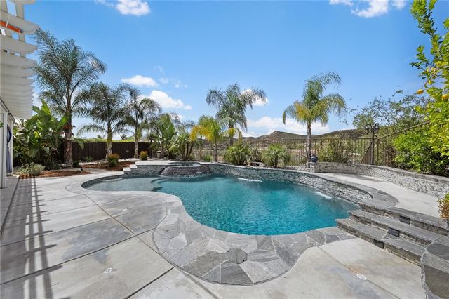 27555 Paper Bark Avenue, Murrieta, CA 92562