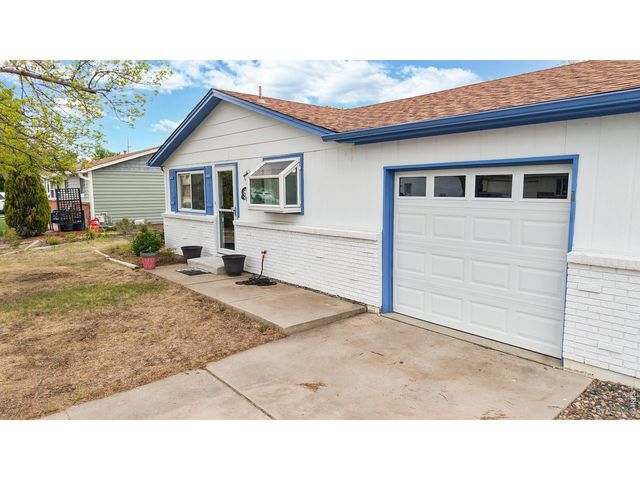 613 Chestnut Dr, Loveland, CO 80538