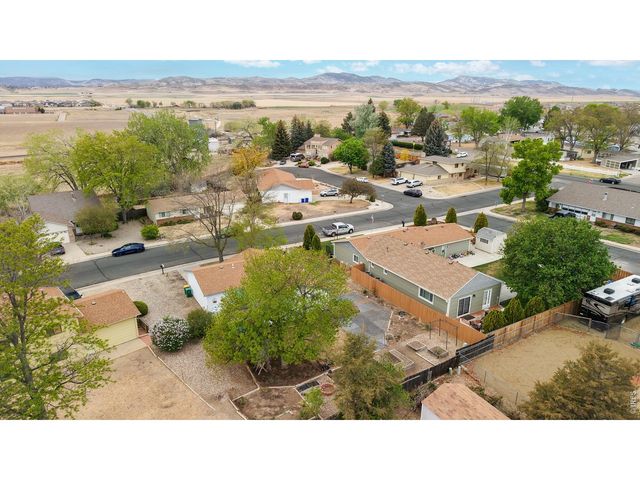 613 Chestnut Dr, Loveland, CO 80538