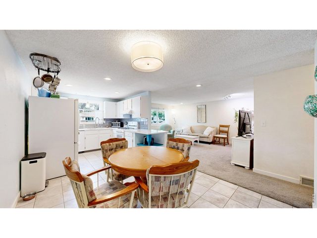 613 Chestnut Dr, Loveland, CO 80538