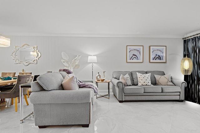 1910 S Ocean Boulevard 204, Delray Beach, FL 33483