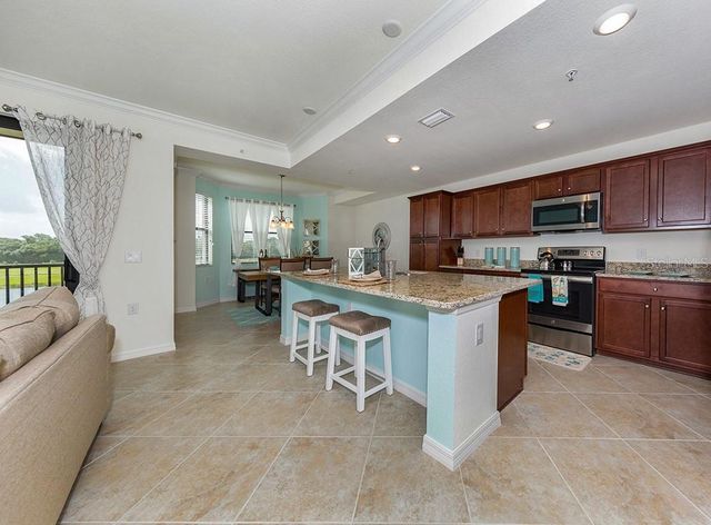 16904 VARDON TERRACE 202, Lakewood Ranch, FL 34211