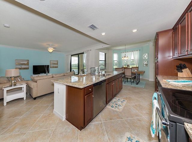16904 VARDON TERRACE 202, Lakewood Ranch, FL 34211