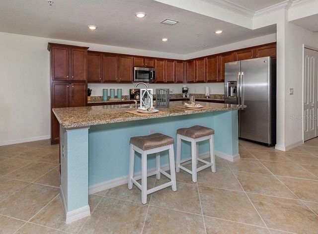 16904 VARDON TERRACE 202, Lakewood Ranch, FL 34211