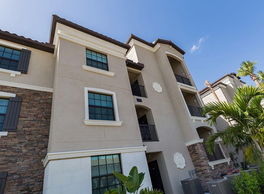 16904 VARDON TERRACE 202, Lakewood Ranch, FL 34211