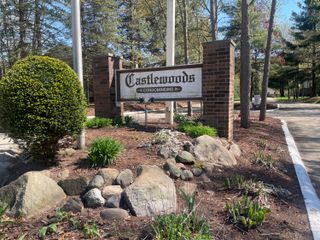 35815 Hunter Avenue, Westland, MI 48185