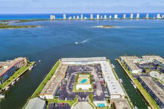 100 Shore Court 307, North Palm Beach, FL 33408