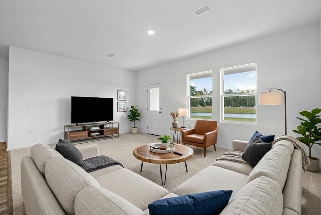 517 Silver Pidgeon St, Aynor, SC 29511