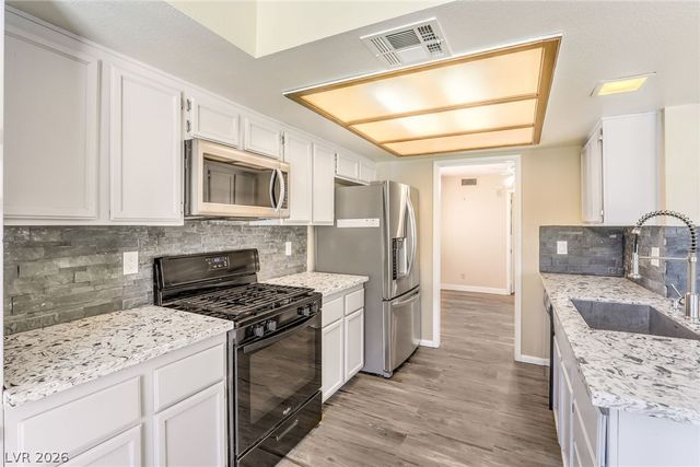 6256 Chinook Way, Las Vegas, NV 89108