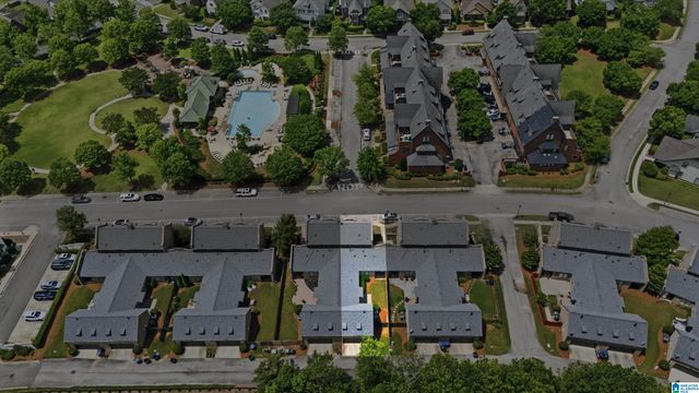 3756 VILLAGE CENTER WAY, Hoover, AL 35226