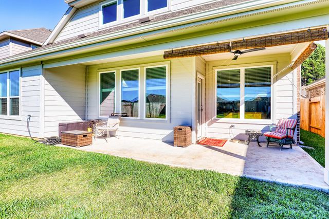 1064 Dancing Feather Street, Montgomery, TX 77316