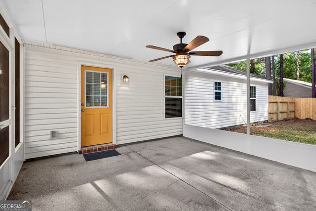 410 Shadowbrook Circle, Springfield, GA 31329