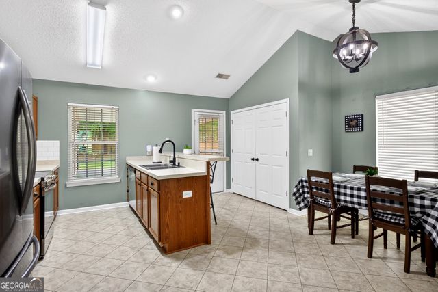 410 Shadowbrook Circle, Springfield, GA 31329