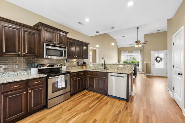 506 Fallacy Ct, Murfreesboro, TN 37129