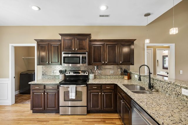 506 Fallacy Ct, Murfreesboro, TN 37129