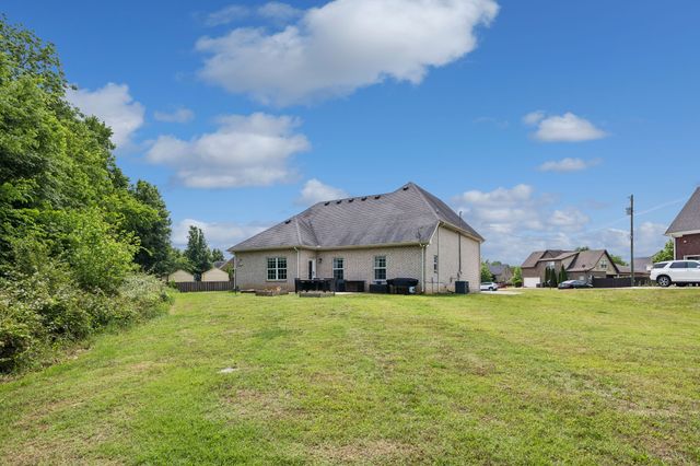 506 Fallacy Ct, Murfreesboro, TN 37129