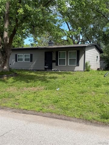 120 Saint Robert Drive, Cahokia, IL 62206