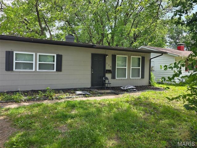 120 Saint Robert Drive, Cahokia, IL 62206
