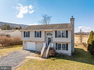 125 MULBERRY LN, Wardensville, WV 26851