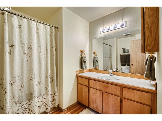 5043 N OBERLIN St, Portland, OR 97203