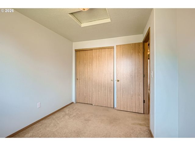 5043 N OBERLIN St, Portland, OR 97203