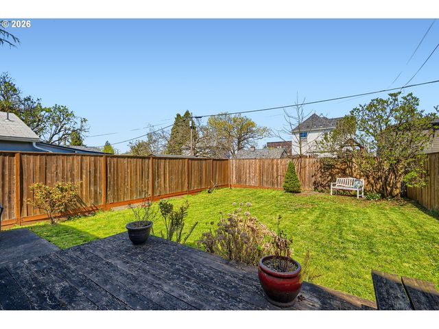 5043 N OBERLIN St, Portland, OR 97203