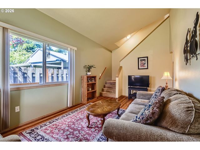 5043 N OBERLIN St, Portland, OR 97203