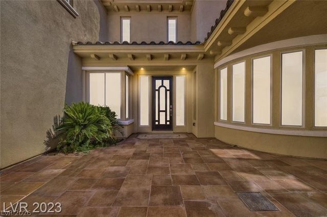 1958 Country Cove Court, Las Vegas, NV 89135