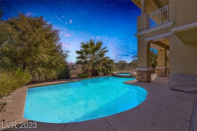 1958 Country Cove Court, Las Vegas, NV 89135