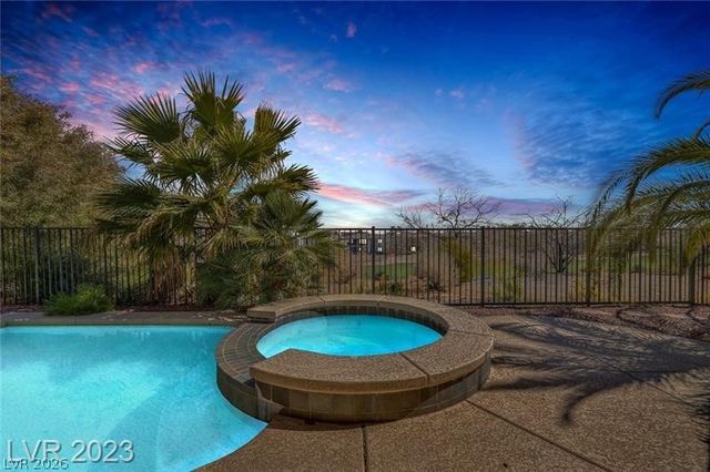 1958 Country Cove Court, Las Vegas, NV 89135