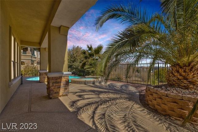 1958 Country Cove Court, Las Vegas, NV 89135