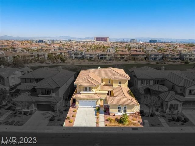 1958 Country Cove Court, Las Vegas, NV 89135