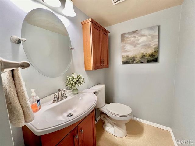 1072 Lafayette Court, Collinsville, IL 62234