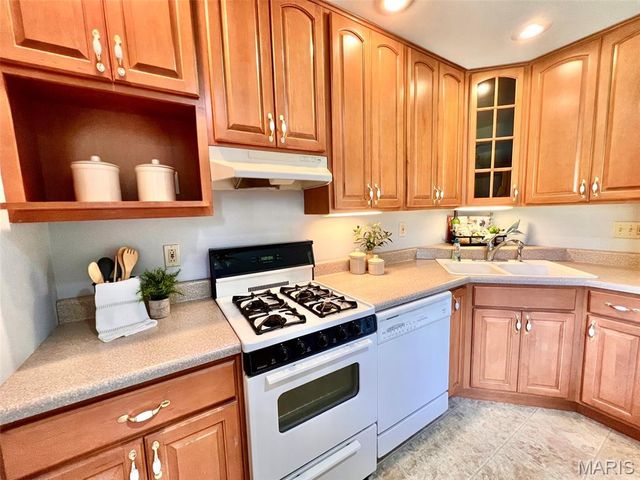 1072 Lafayette Court, Collinsville, IL 62234