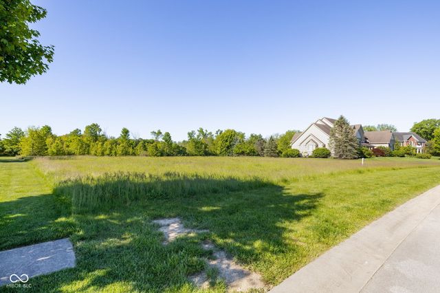 9335 Pleasant View Lane, Zionsville, IN 46077