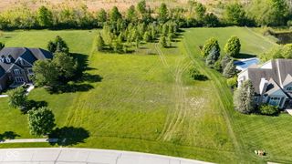 9335 Pleasant View Lane, Zionsville, IN 46077