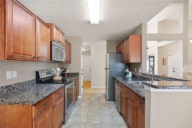 3390 English Oaks Drive NW, Kennesaw, GA 30144