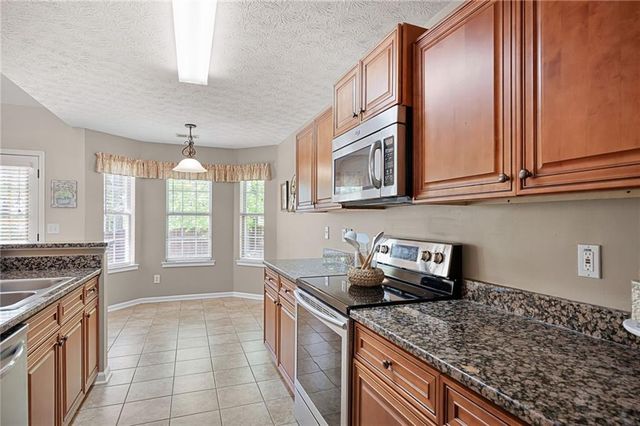 3390 English Oaks Drive NW, Kennesaw, GA 30144