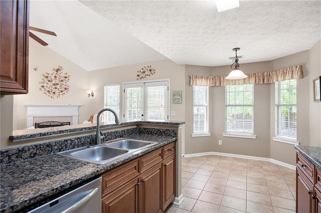 3390 English Oaks Drive NW, Kennesaw, GA 30144