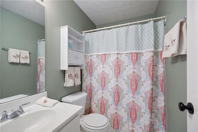 3390 English Oaks Drive NW, Kennesaw, GA 30144