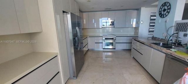 3330 NE 190th Street MPH15, Aventura, FL 33180