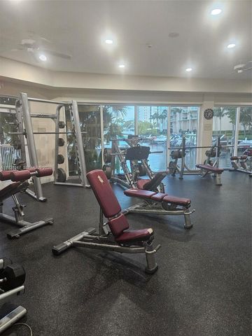 3330 NE 190th Street MPH15, Aventura, FL 33180