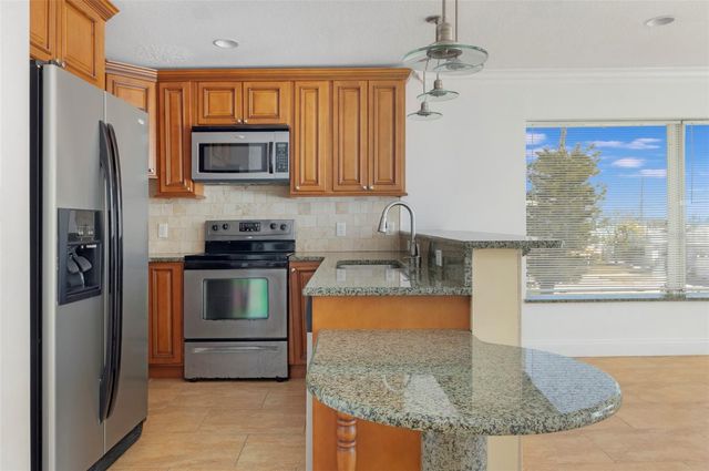 114 143RD AVENUE E A, Madeira Beach, FL 33708