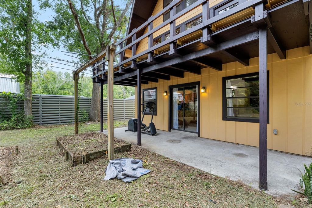 Image 39 of property listing at 14406 MIDDLEFIELD LANE, Odessa, FL 33556